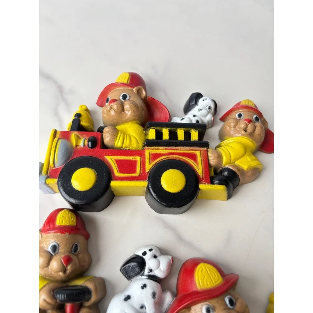 Vintage Homco Fire Truck Bear Dalmatian‎ Wall Plaques Kids Nursery 2 Pc